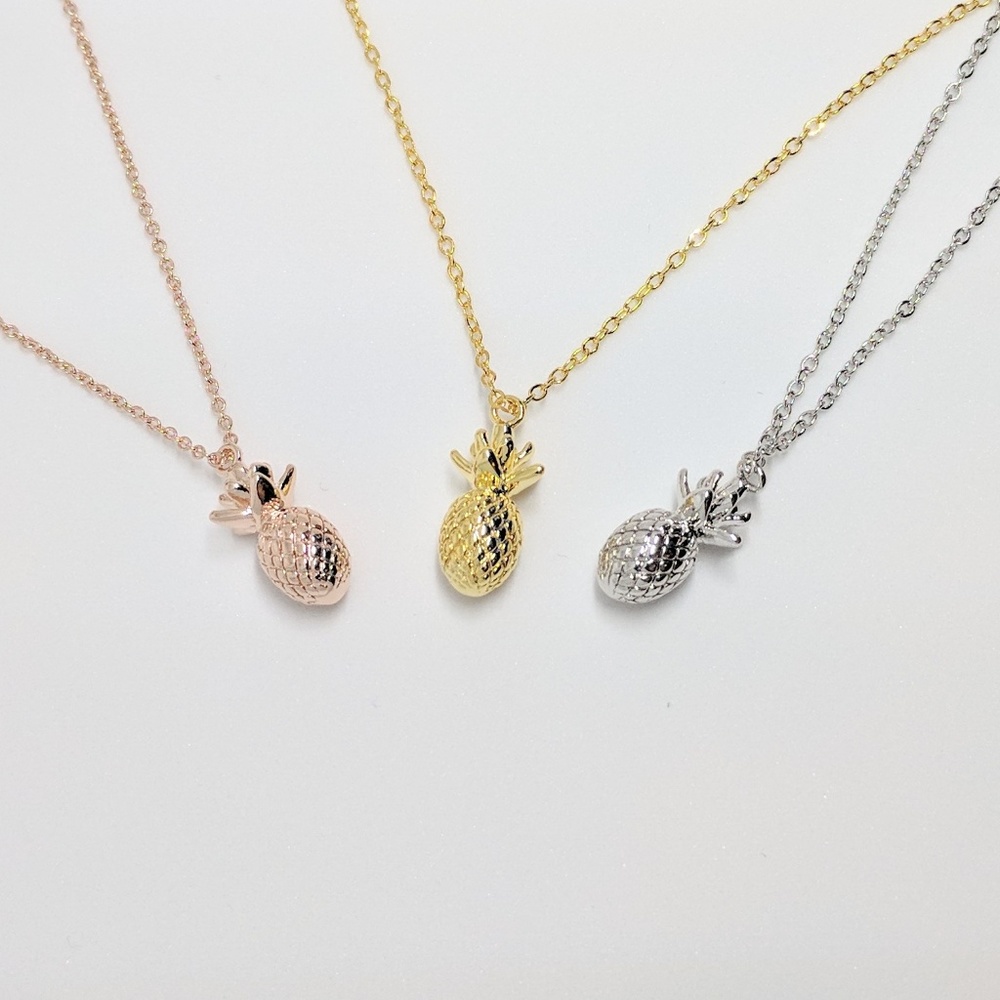 JuliannaCreationsCo Pineapple Necklace